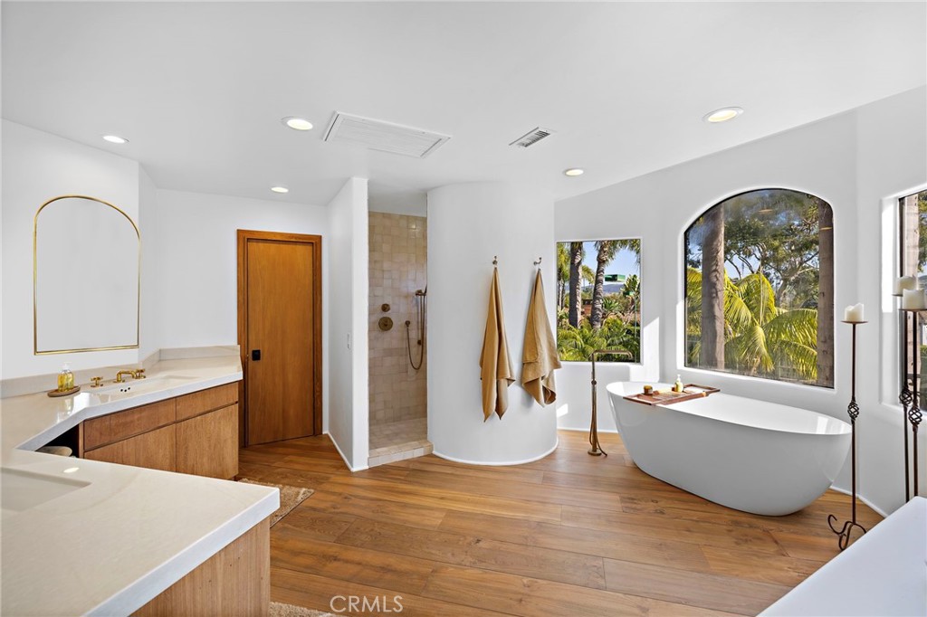 Residential Lease for rent at 31941 Paseo Cielo, San Juan Capistrano CA featuring 5 beds and 6 baths