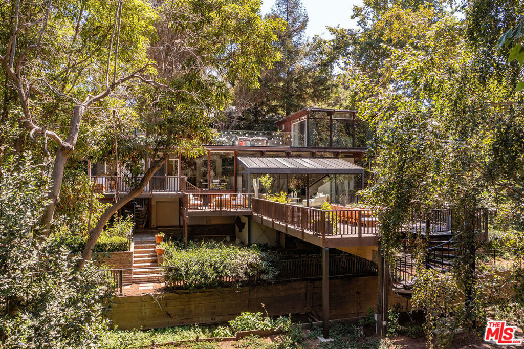 Residential for sale at 681 Brooktree Road, Santa Monica CA featuring 7 beds and 7 baths
