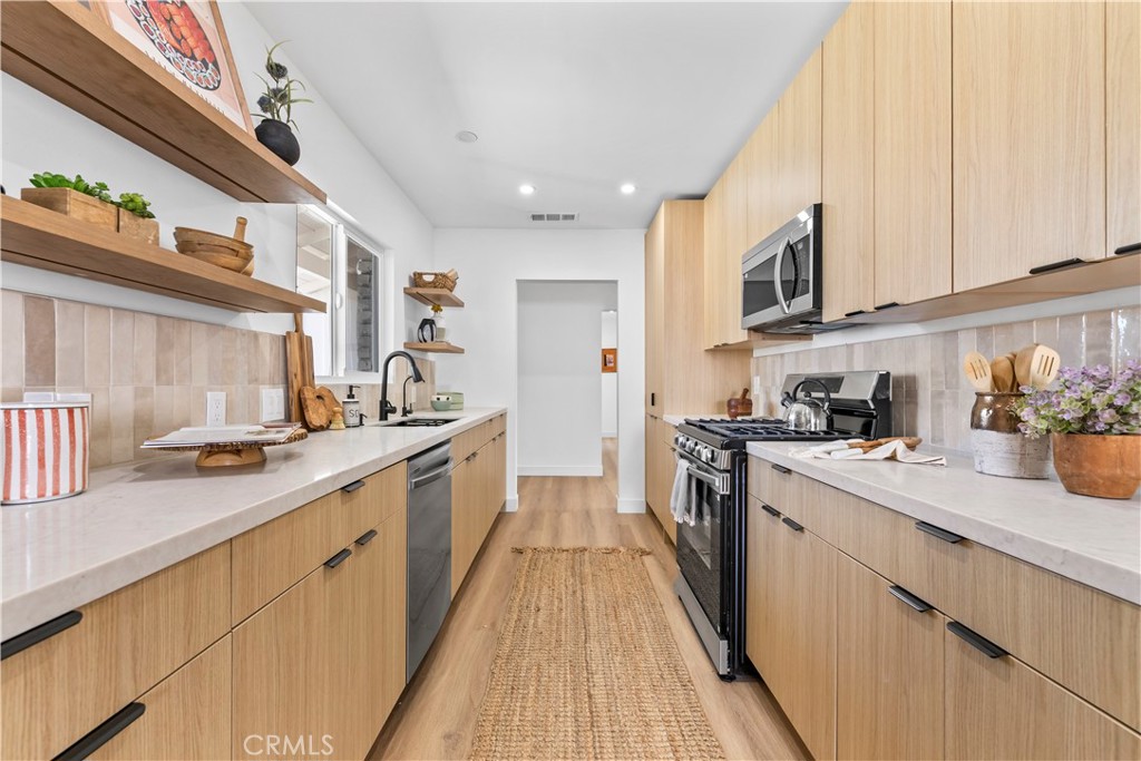 Residential for sale at 1521 Mural, Claremont CA featuring 4 beds and 2 baths