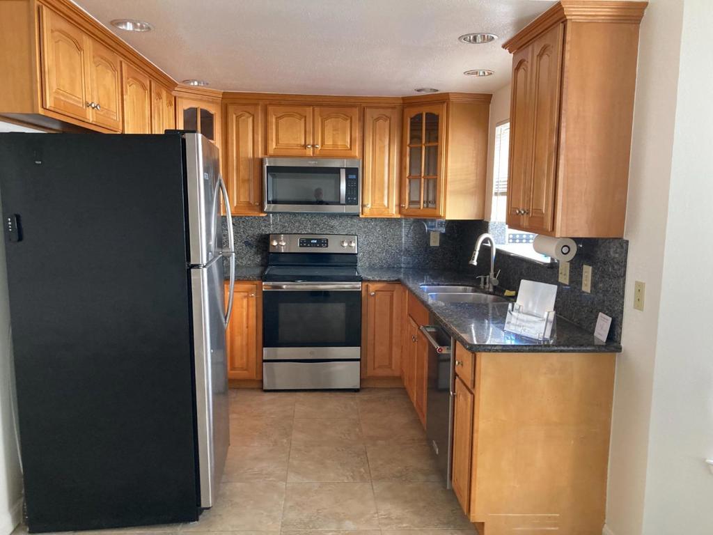 Residential for sale at 3673 S Bascom Avenue, Campbell CA featuring 2 beds and 3 baths