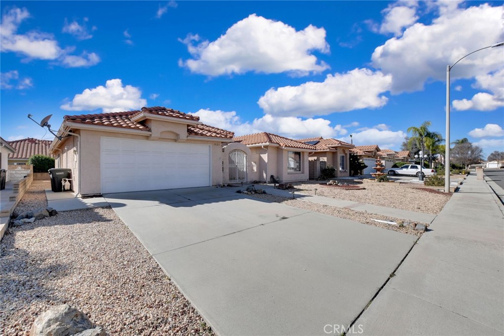 Residential for sale at 1923 Tamarack, Hemet CA featuring 3 beds and 2 baths