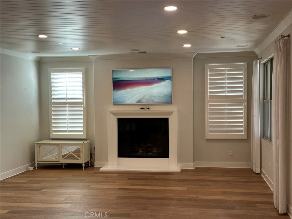 Residential Lease for rent at 45 Skyward, Irvine CA featuring 4 beds and 5 baths