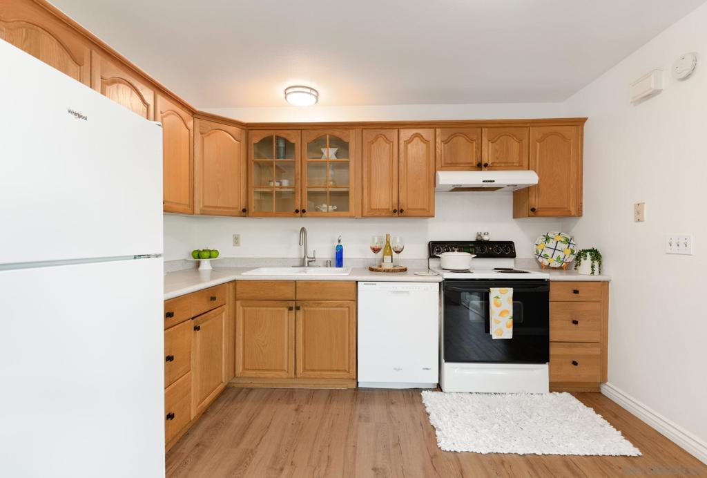 Residential for sale at 10524 Caminito Glenellen, San Diego CA featuring 2 beds and 2 baths