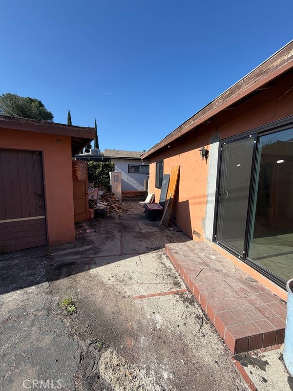 Residential for sale at 3535 Verdugo Vista, Los Angeles CA featuring 3 beds and 2 baths