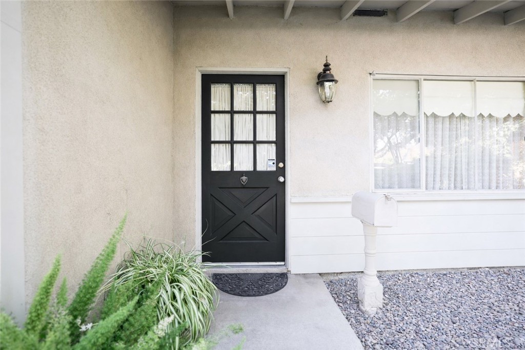 Residential for sale at 4906 N E, San Bernardino CA featuring 3 beds and 1 bath