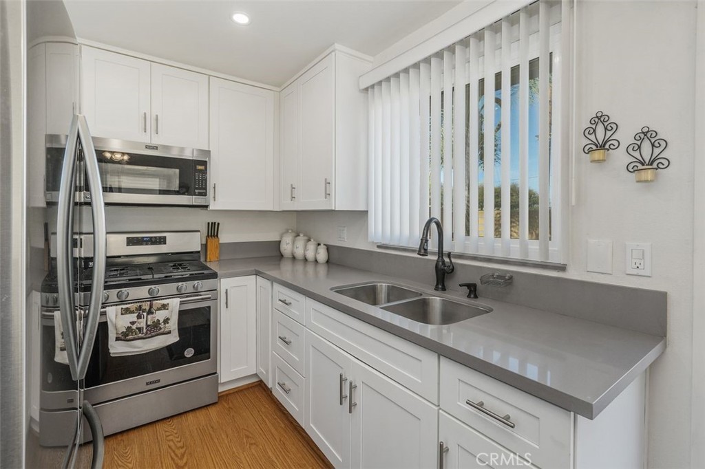 Residential for sale at 26142 Sunnywood, Menifee CA featuring 2 beds and 1 bath