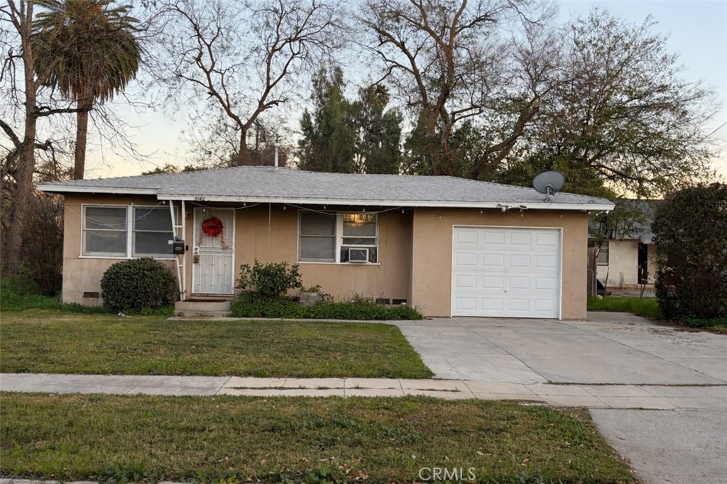 Residential for sale at 3142 Cedar St, Riverside CA featuring 2 beds and 1 bath