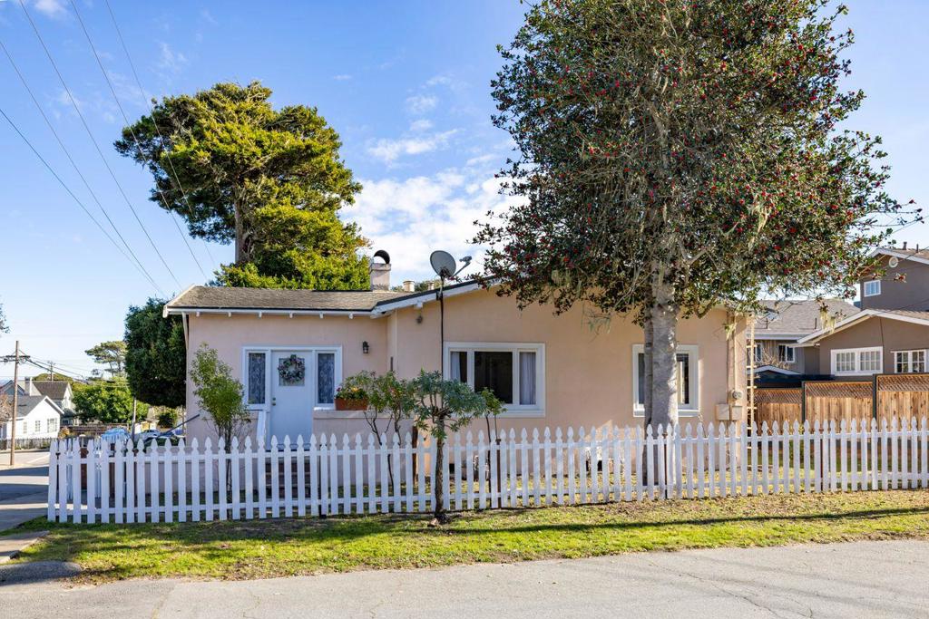 Residential for sale at 851 Laurel Avenue, Pacific Grove CA featuring 3 beds and 1 bath