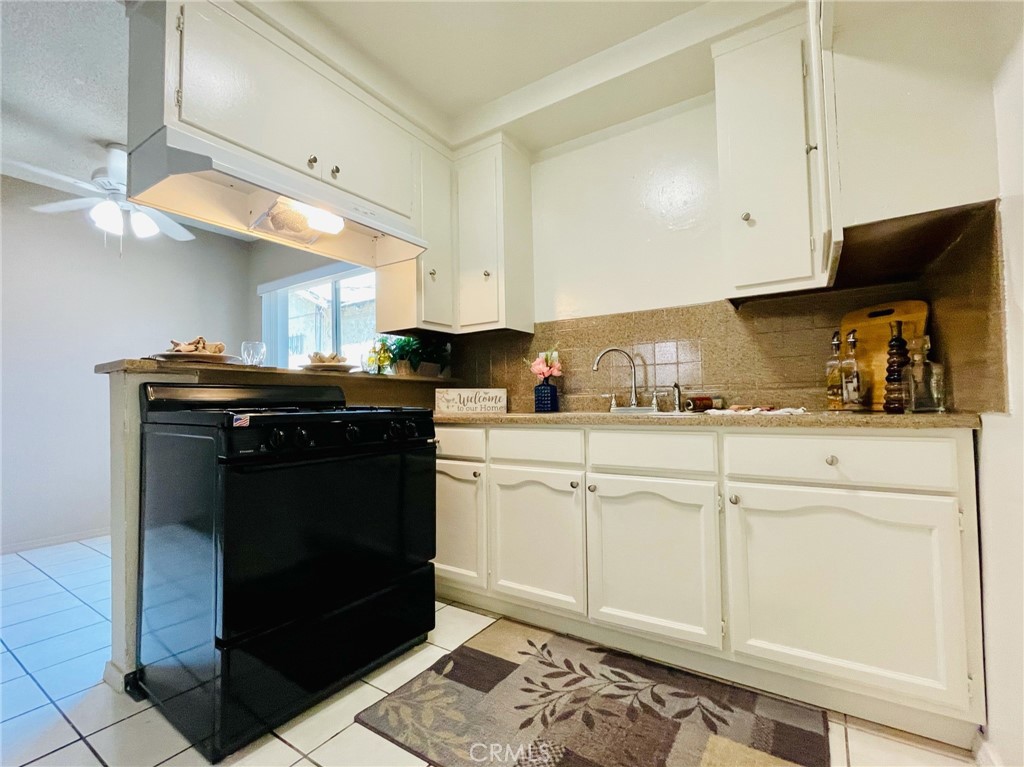 Residential Lease for rent at 12437 Harris K, Lynwood CA featuring 1 bed and 1 bath