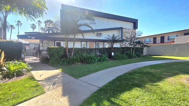 Residential Lease for rent at 1810 W Sallie 5, Anaheim CA featuring 1 bed and 1 bath