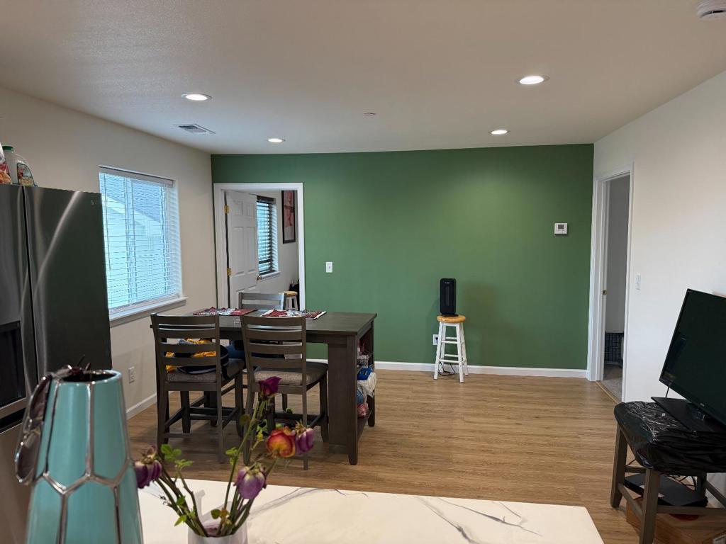 Residential for sale at 1523 Alameda Avenue, Weed CA featuring 3 beds and 2 baths