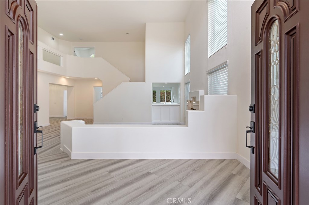 Residential Lease for rent at 4389 Park Monte Nord, Calabasas CA featuring 4 beds and 5 baths