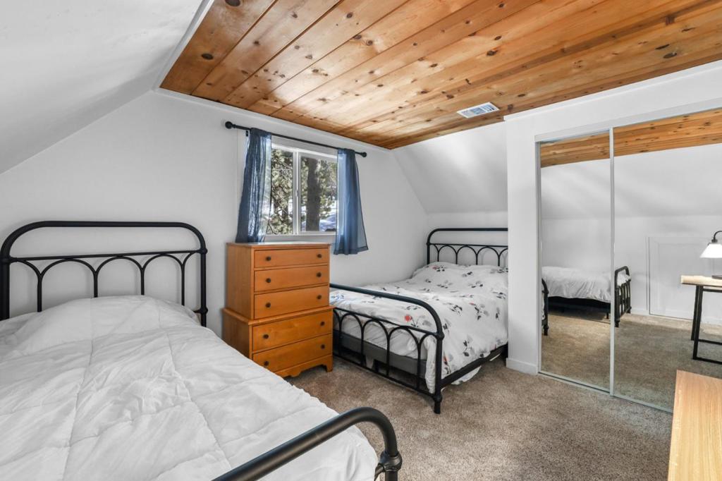 Residential for sale at 2161 Pinewood Drive, South Lake Tahoe CA featuring 3 beds and 1 bath