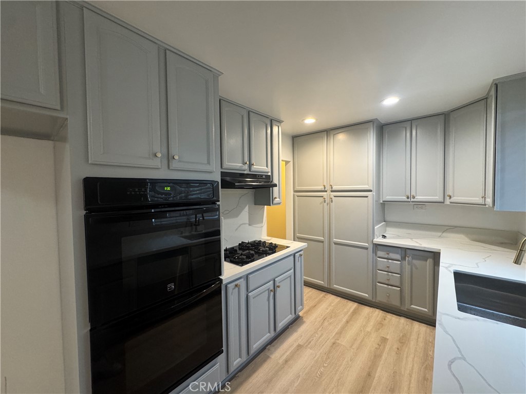 Residential for sale at 547 S Yorba Street, Orange CA featuring 3 beds and 1 bath