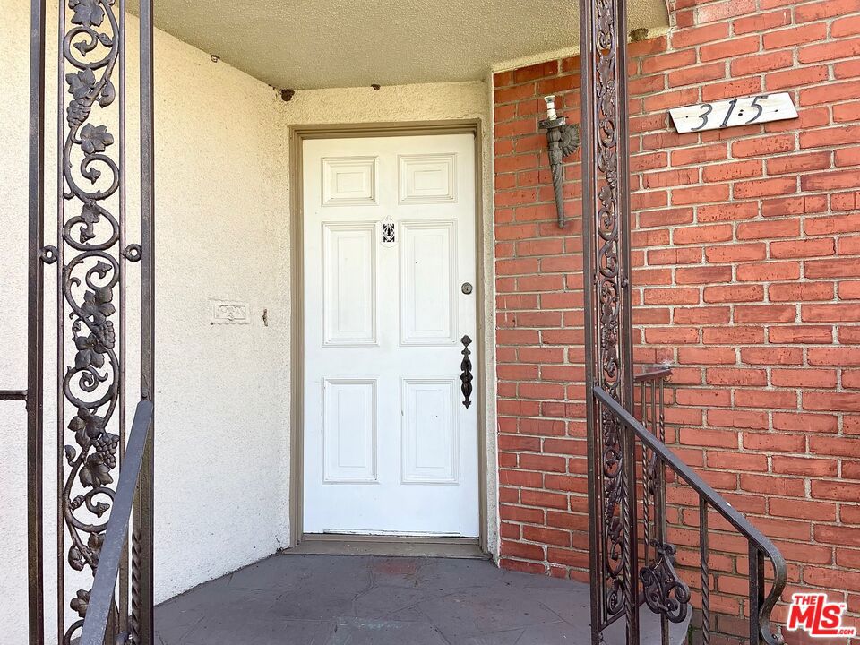 Residential for sale at 315 N Formosa Avenue, Los Angeles CA featuring 3 beds and 2 baths
