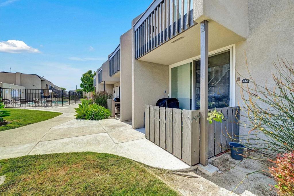 Residential for sale at 6333 Mt Ada 156, San Diego CA featuring 1 bed and 1 bath
