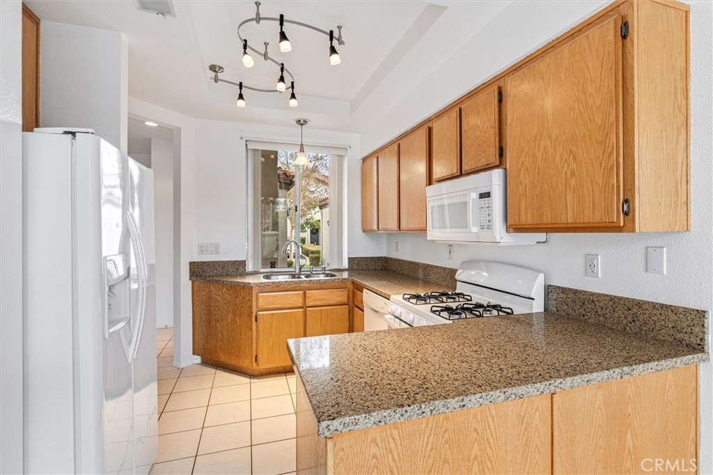 Residential for sale at 143 Via Lampara, Rancho Santa Margarita CA featuring 2 beds and 3 baths