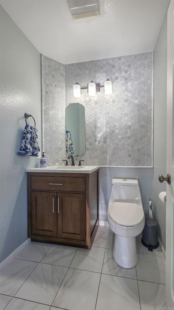 Residential Lease for rent at 18861 Caminito Cantilena 21, San Diego CA featuring 3 beds and 3 baths