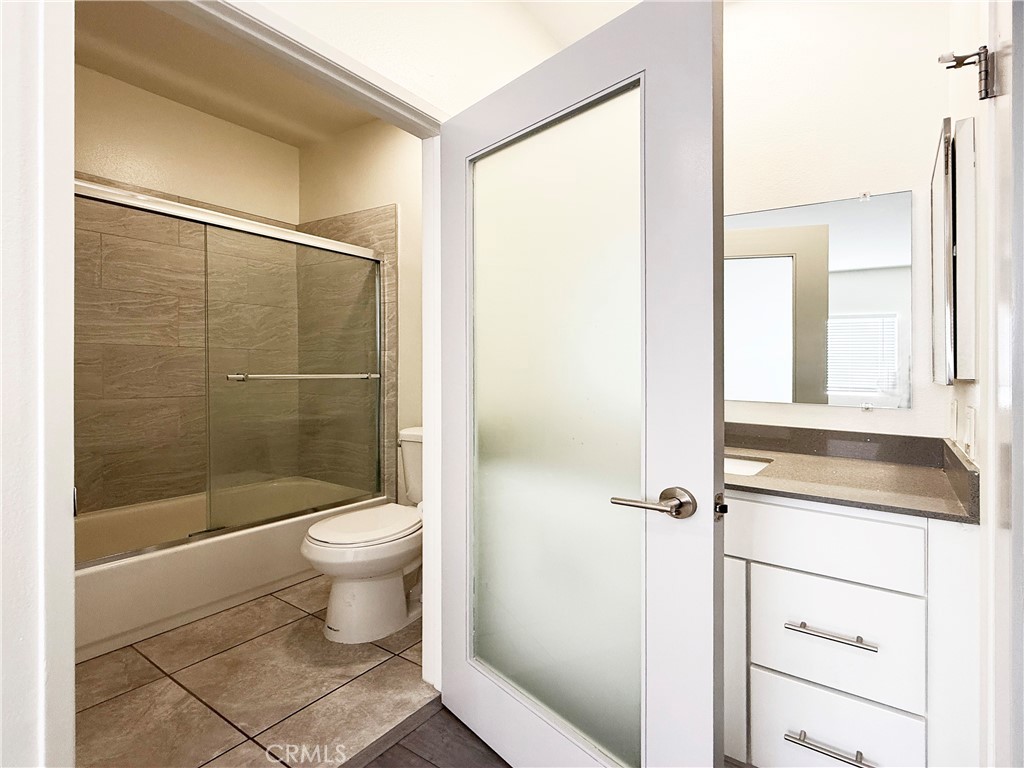 Residential for sale at 424 S Westmoreland Avenue 306, Los Angeles CA featuring 2 beds and 2 baths