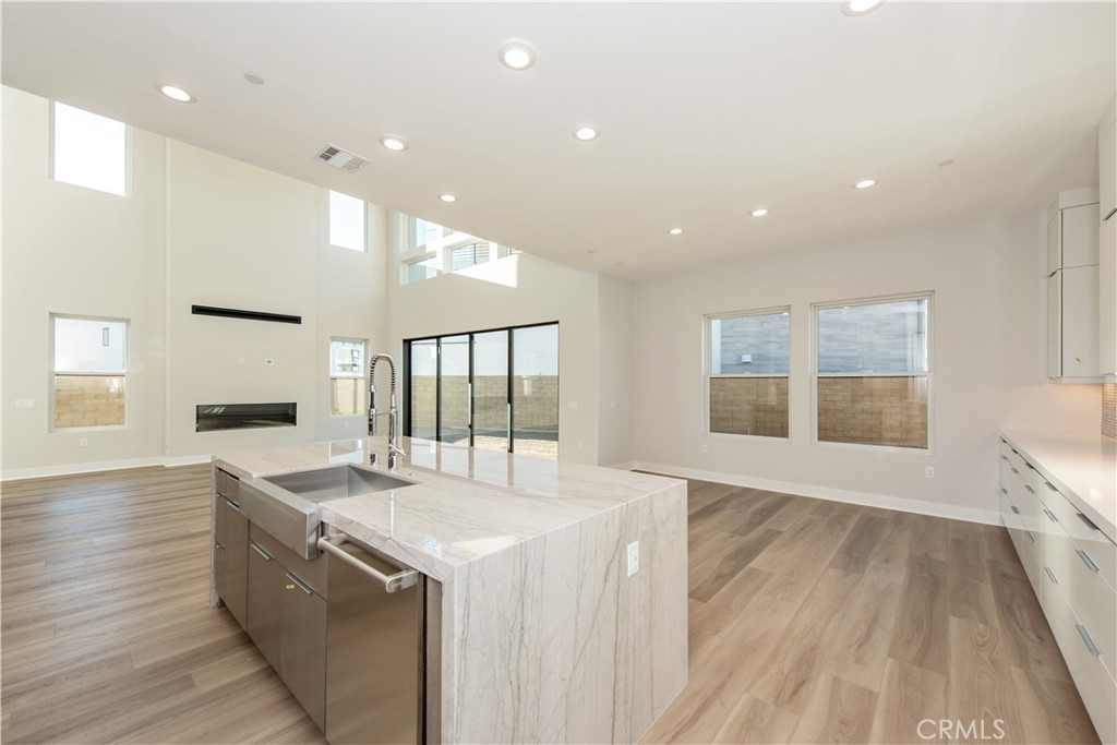 Residential Lease for rent at 209 Mask, Irvine CA featuring 5 beds and 5 baths