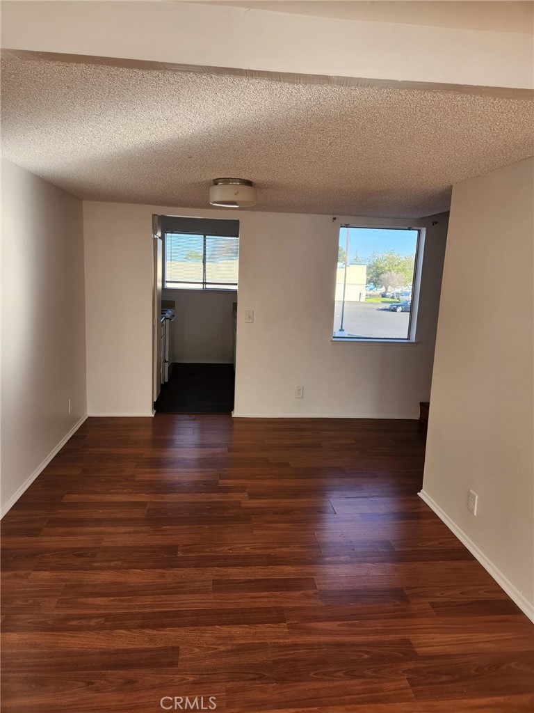 Residential Lease for rent at 623 N Bristol, Santa Ana CA featuring 1 bed and 1 bath