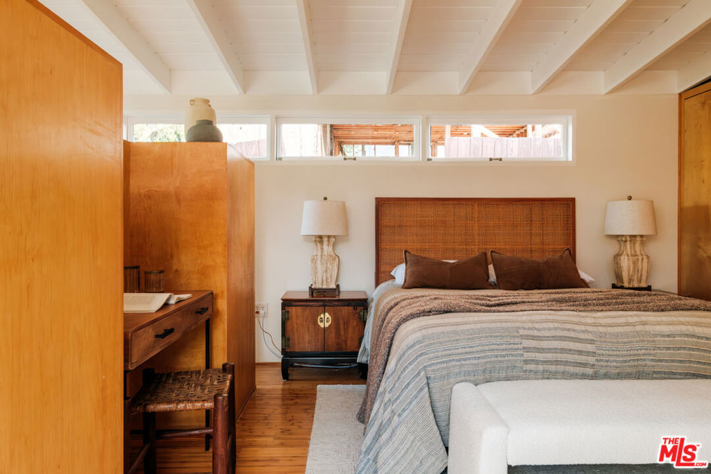 Residential for sale at 3061 Landa Street, Los Angeles CA featuring 3 beds and 4 baths