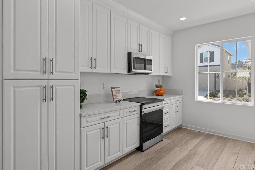 Residential for sale at 740 Kingbird Loop, Oceanside CA featuring 3 beds and 3 baths