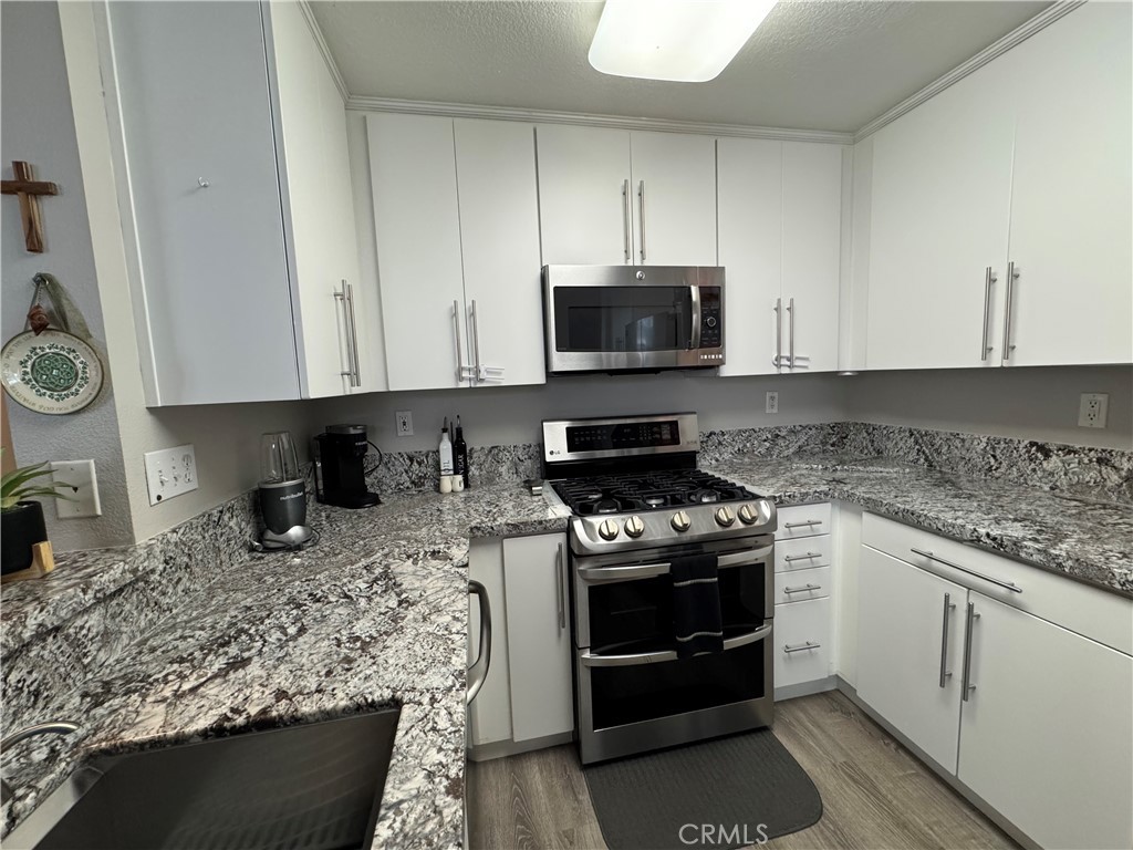 Residential for sale at 23412 Pacific Park 9H, Aliso Viejo CA featuring 1 bed and 1 bath