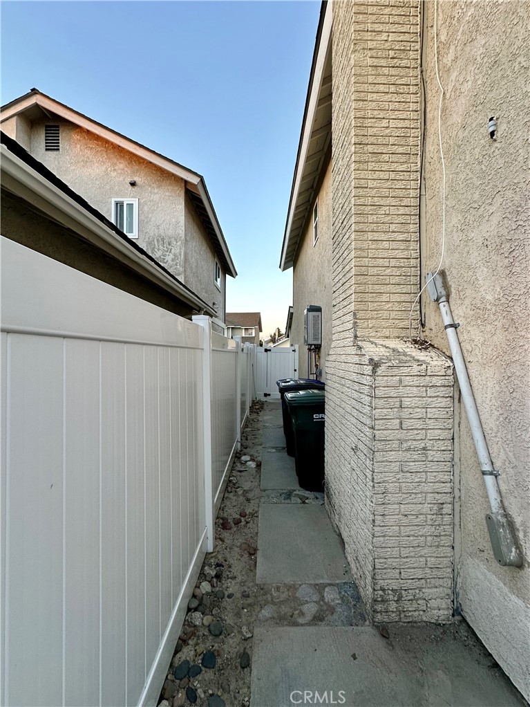 Residential Lease for rent at 26182 Vintage Woods, Lake Forest CA featuring 4 beds and 3 baths