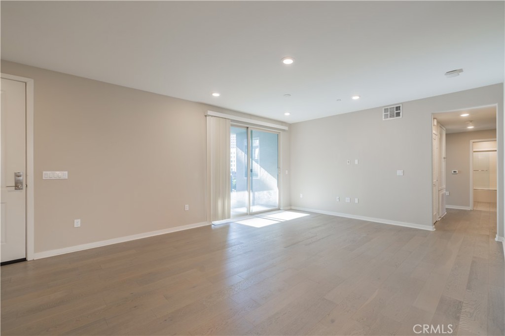 Residential Lease for rent at 106 Tribeca, Irvine CA featuring 3 beds and 3 baths