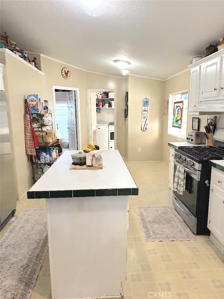 Manufactured In Park for sale at 21851 Newland St. 82, Huntington Beach CA featuring 4 beds and 2 baths