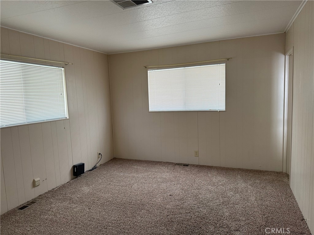 Residential for sale at 1083 Via Del Mesa, Hemet CA featuring 2 beds and 2 baths
