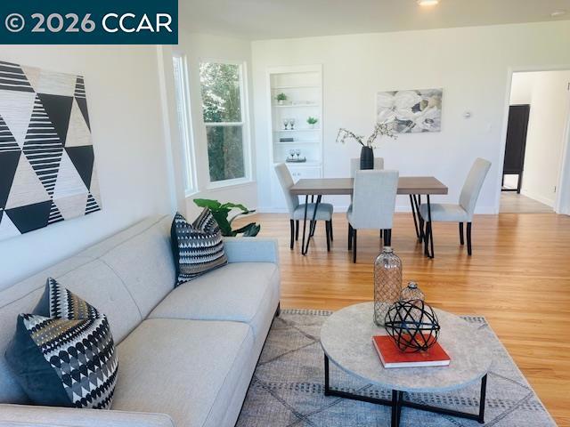 Residential for sale at 211 Delfino Ave, Richmond CA featuring 2 beds and 1 bath