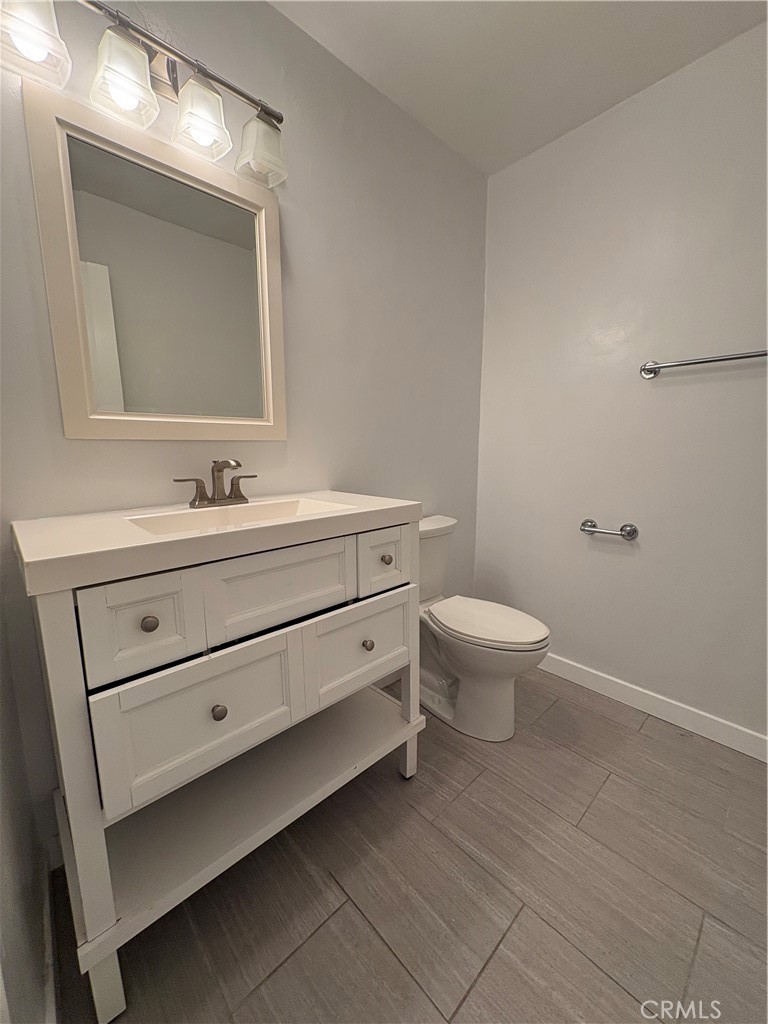 Residential Lease for rent at 24311 Santa Clara Ave 4, Dana Point CA featuring 1 bed and 2 baths