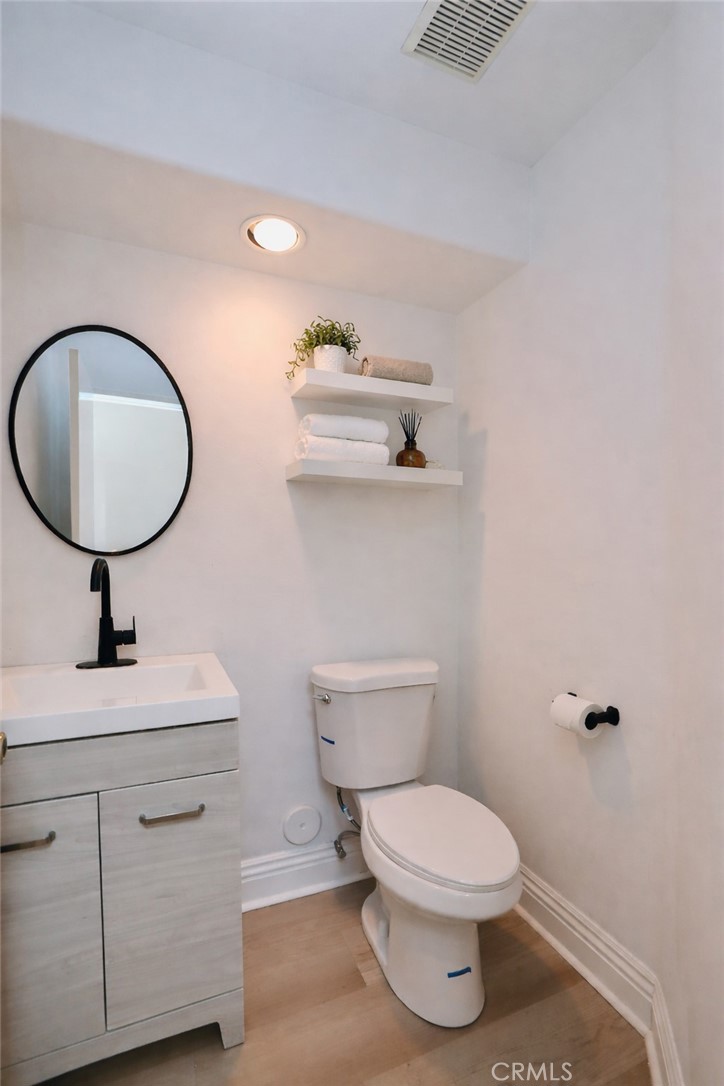 Residential Lease for rent at 28 Hawaii, Aliso Viejo CA featuring 3 beds and 3 baths