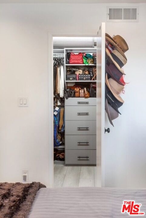 Residential Lease for rent at 8535 W West Knoll Drive 212, West Hollywood CA featuring 2 beds and 2 baths