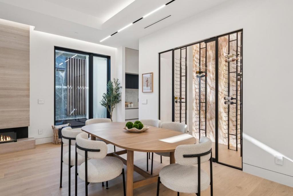 Residential for sale at 14695 Horseshoe Drive, Saratoga CA featuring 5 beds and 5 baths