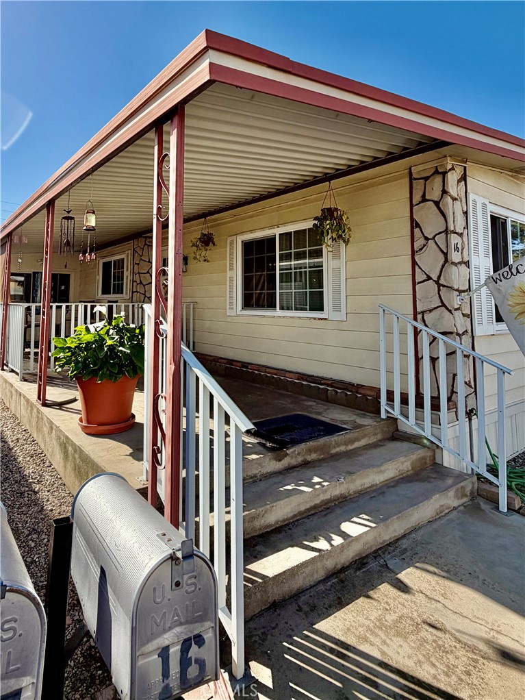 Manufactured In Park for sale at 31816 Avenue Avenue E 16, Yucaipa CA featuring 2 beds and 2 baths