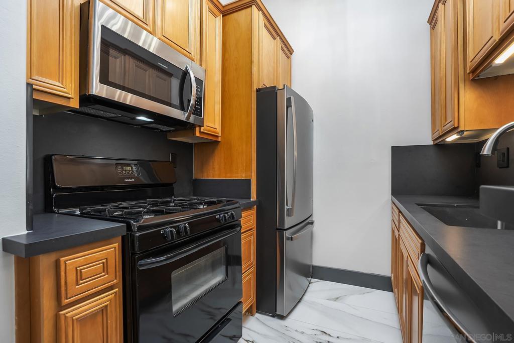 Residential for sale at 4025 Florida St 11, San Diego CA featuring 1 bed and 1 bath