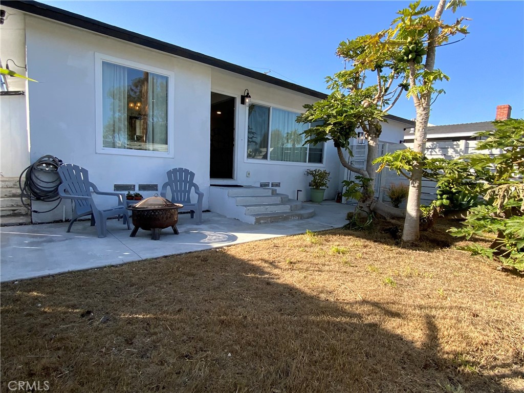 Residential for sale at 17091 B Lane, Huntington Beach CA featuring 3 beds and 3 baths