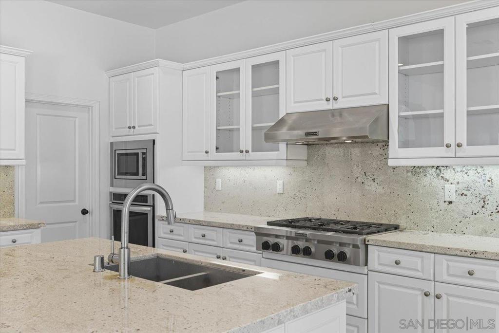 Residential Lease for rent at 4249 Peralta St, Carlsbad CA featuring 4 beds and 5 baths