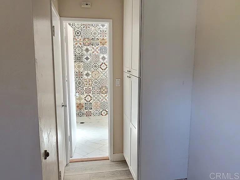 Residential Lease for rent at 3935 Madison Avenue, San Diego, San Diego County CA featuring 1 bed and 1 bath