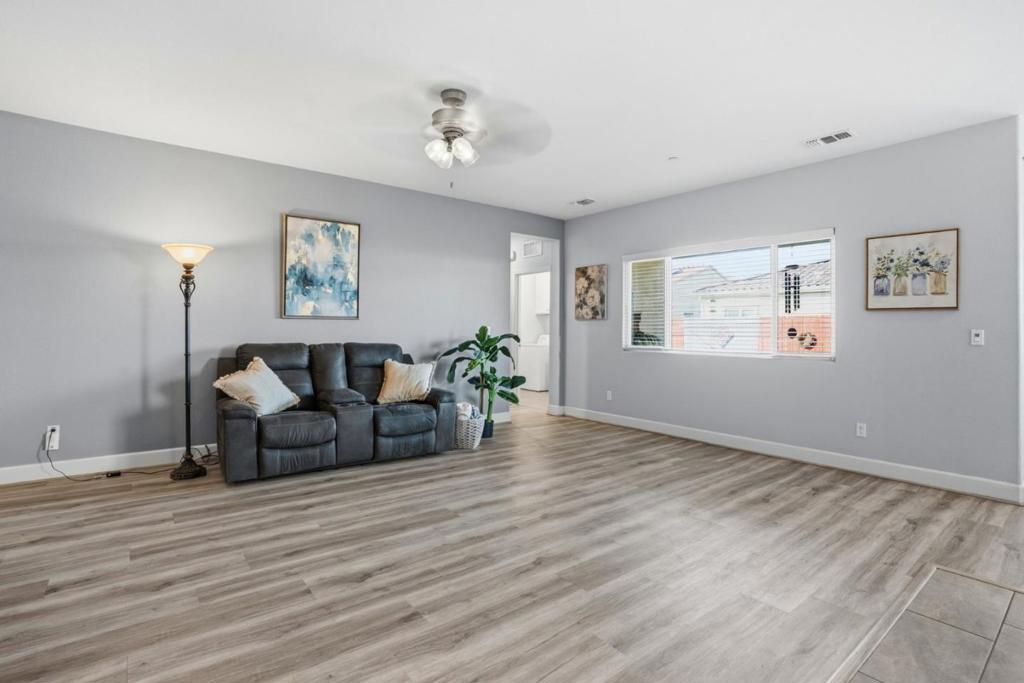 Residential for sale at 618 Machado Street, Los Banos CA featuring 2 beds and 2 baths