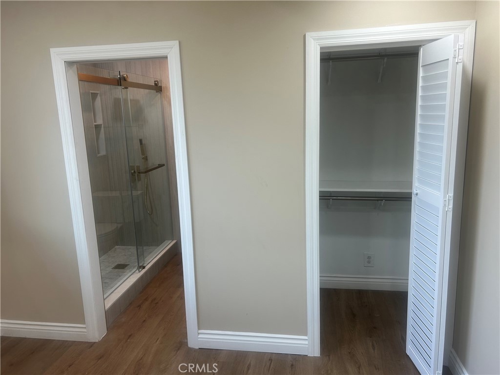 Residential Lease for rent at 206 N La, Anaheim CA featuring 2 beds and 2 baths