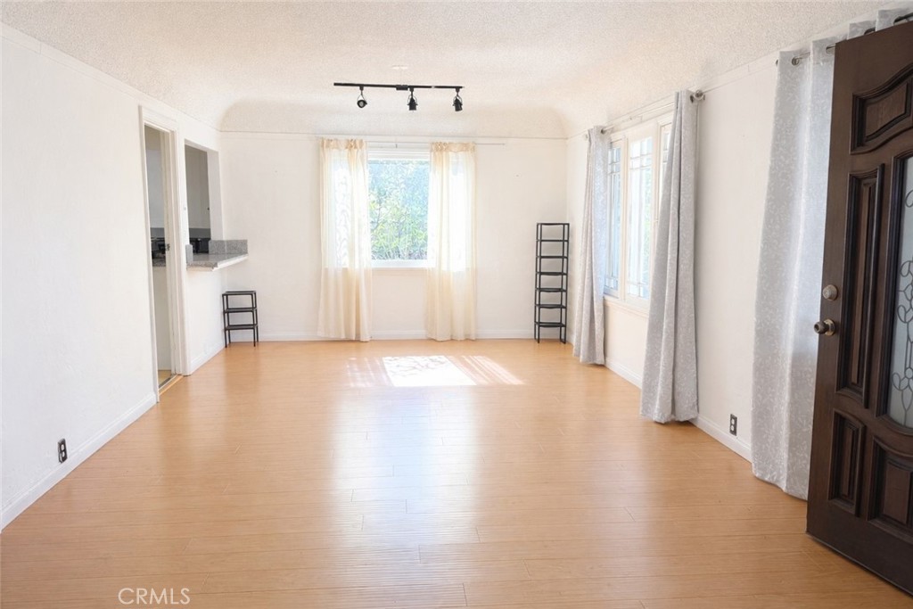 Residential Lease for rent at 1238 Gardner Street, West Hollywood, Los Angeles County CA featuring 2 beds and 1 bath