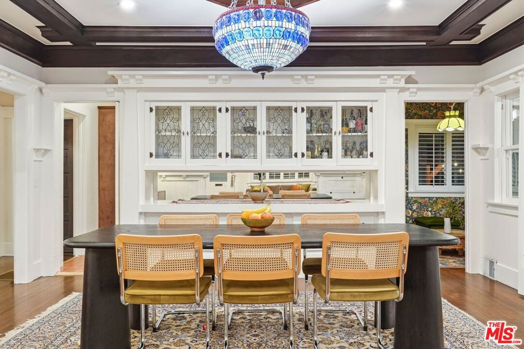 Residential Lease for rent at 1458 W 48th Street, Los Angeles, Los Angeles County CA featuring 3 beds and 2 baths