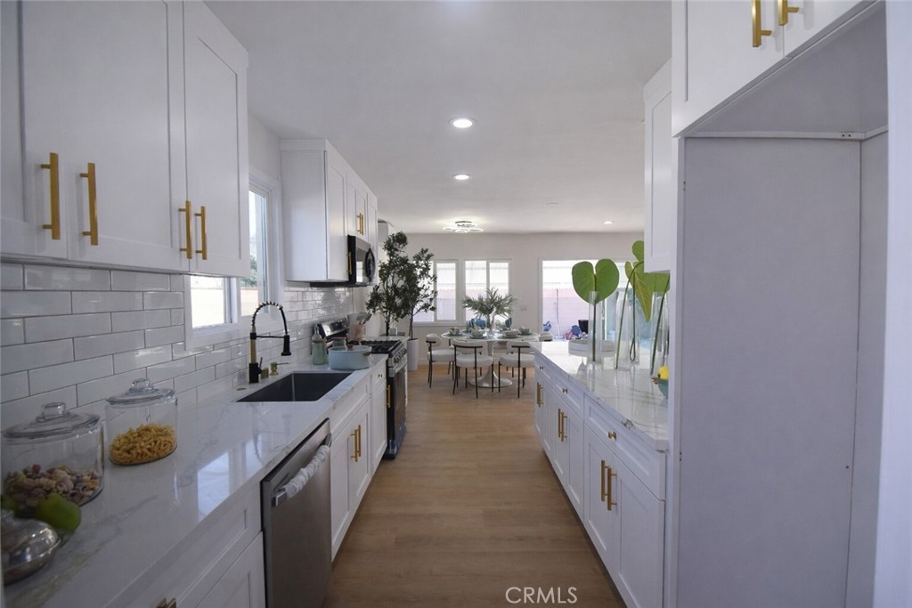 Residential for sale at 4618 Maurie, Santa Ana CA featuring 3 beds and 2 baths