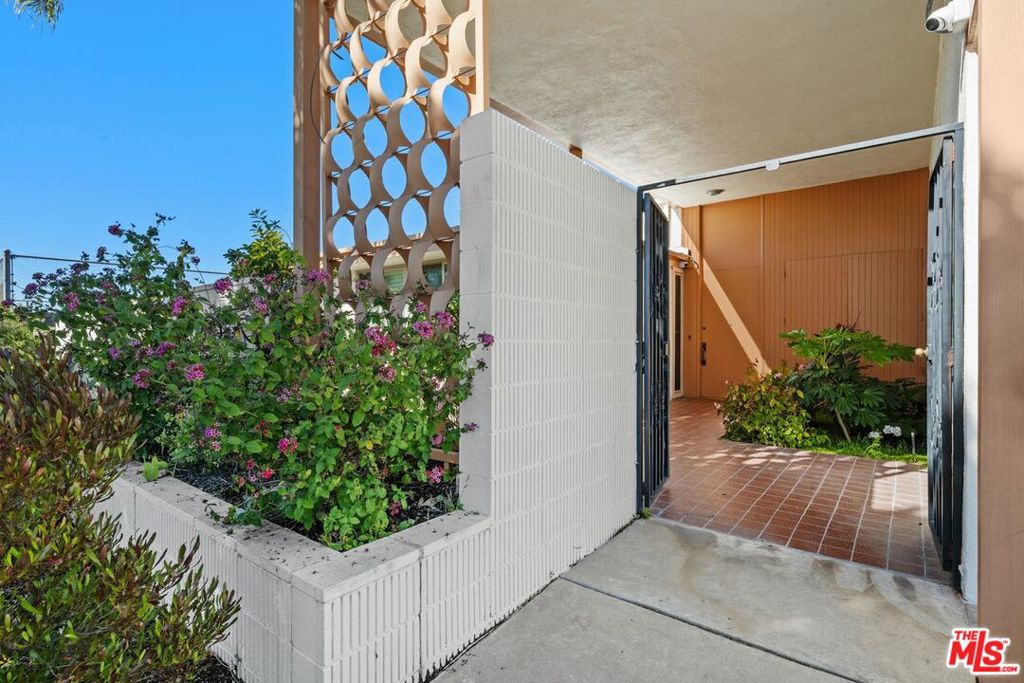 Residential for sale at 5435 W 64th Street, Los Angeles CA featuring 6 beds and 4 baths