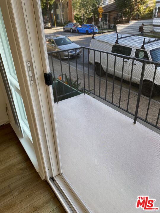 Residential Lease for rent at 4244 Duquesne Avenue, Culver City, Los Angeles County CA featuring 1 bed and 1 bath