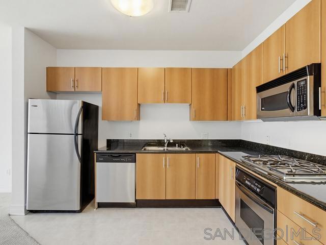 Residential for sale at 550 Park Blvd 2601, San Diego CA featuring 1 bed and 1 bath